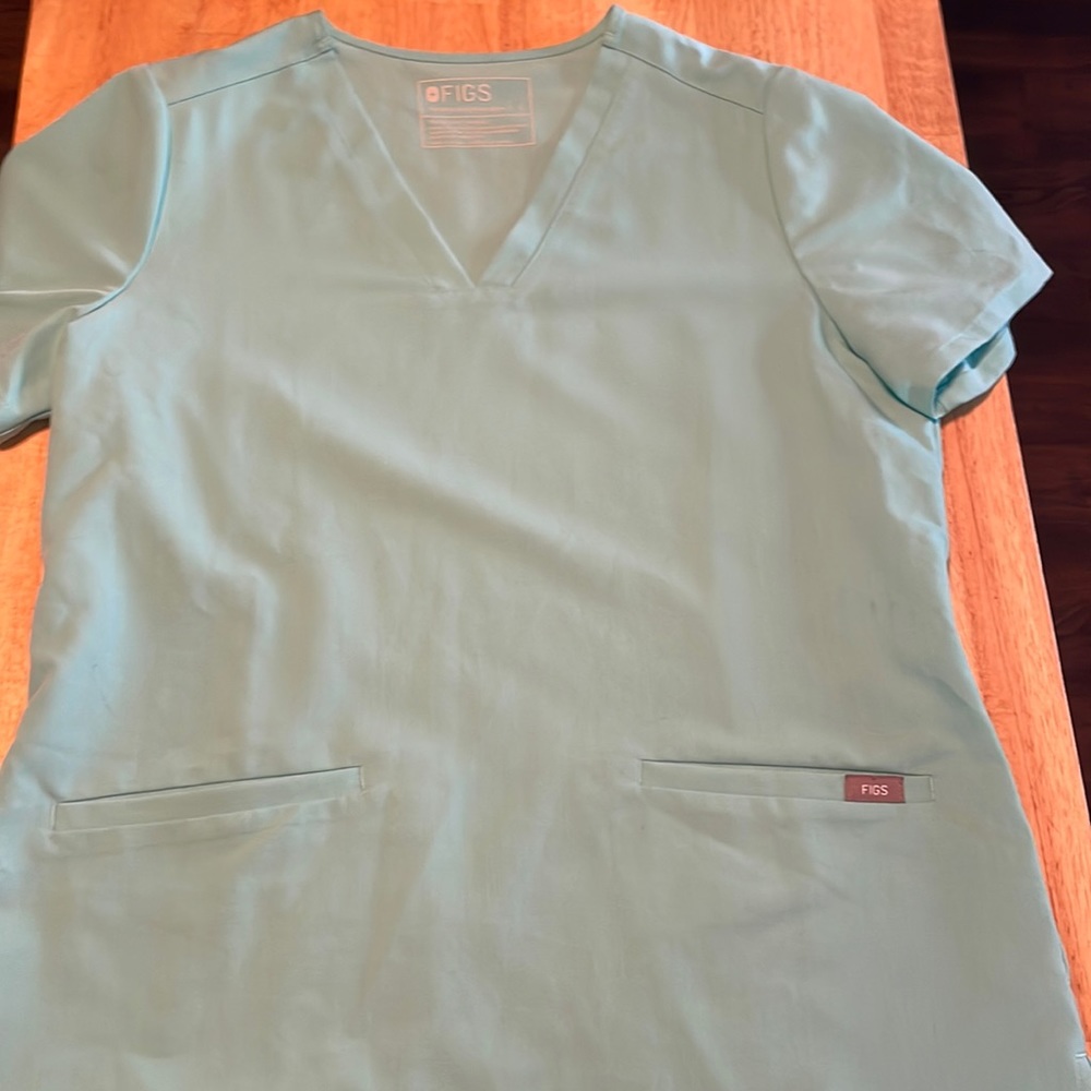 Figs aqua XS scrub top